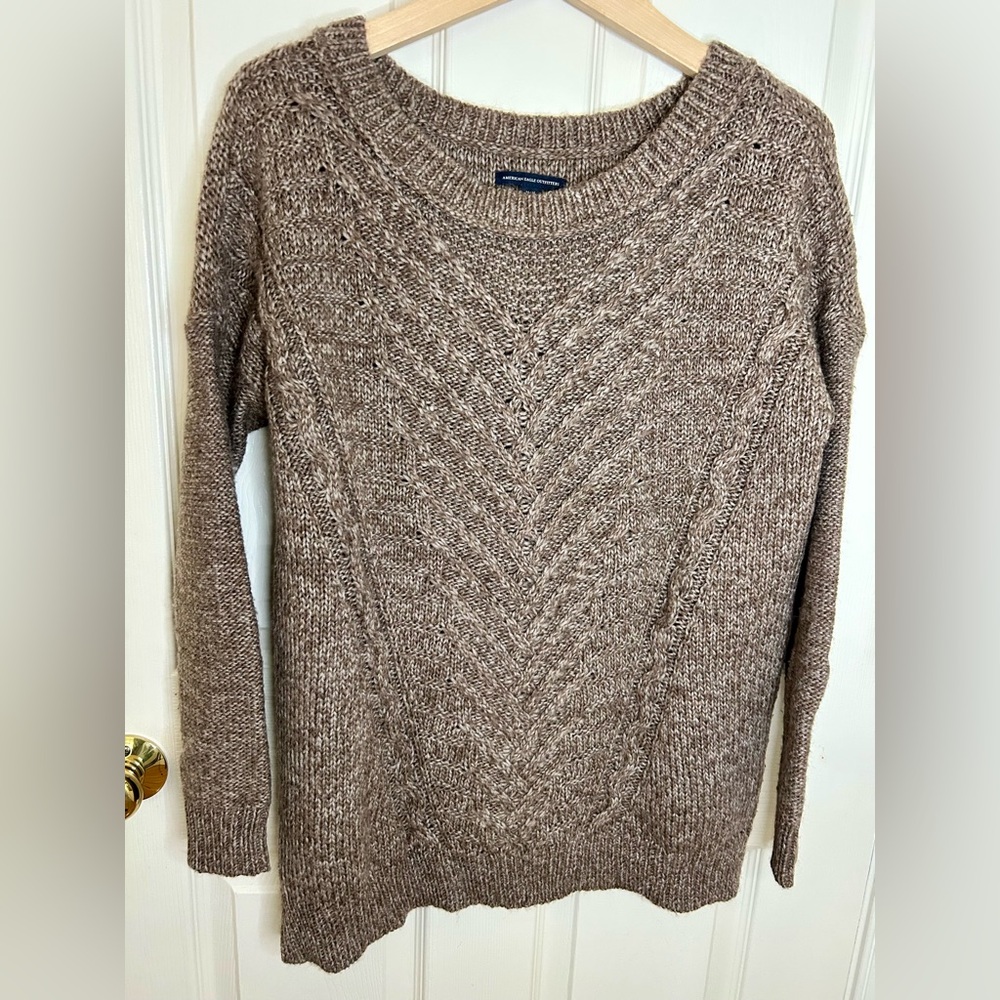 American Chunky Knit Sweater – Size Medium